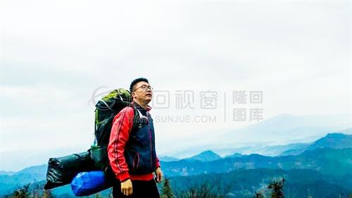 一个人的旅行，夜晚独自一人在深山中帐篷过夜，徒步六都寨庞家山