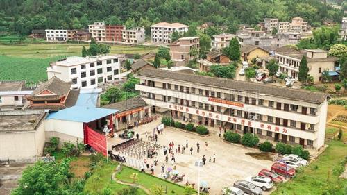 隆回步步升爱心之旅，走进六都寨镇明德村敬老院