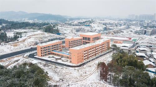 雪中芙蓉，隆回芙蓉学校