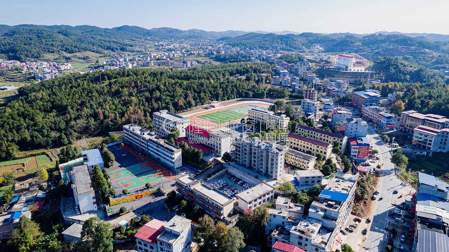 三阁司中学