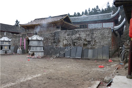 宝莲寺-白马山