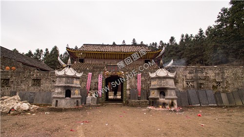 宝莲寺-白马山