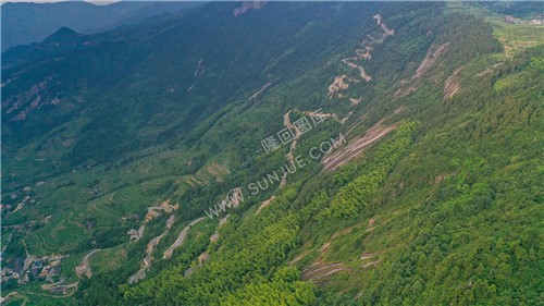白水洞36拐公路