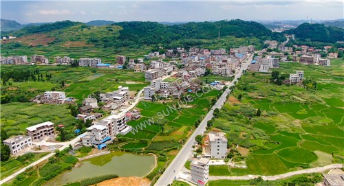 往县城方向