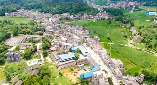岩口中学方向