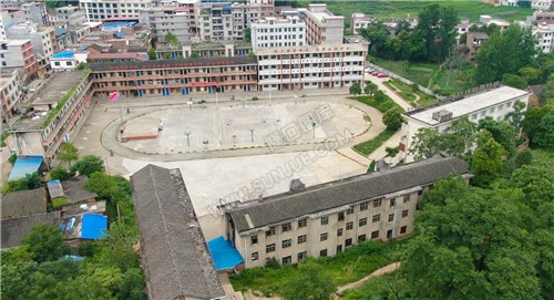 学校操场