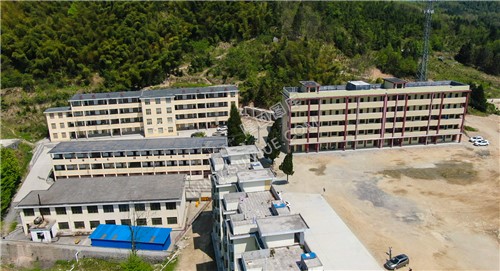 航拍学校