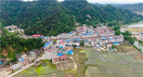 横板桥岔路口