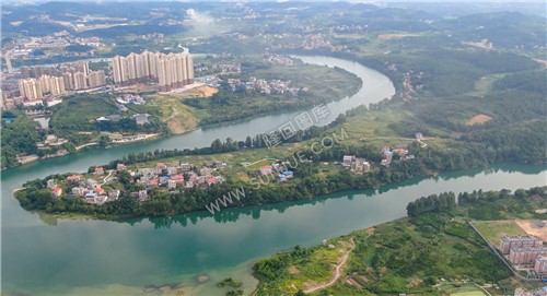 三阁司狮子村