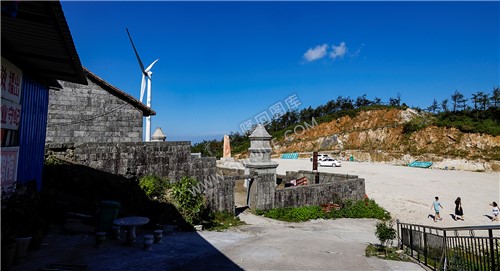 寺庙山顶坪
