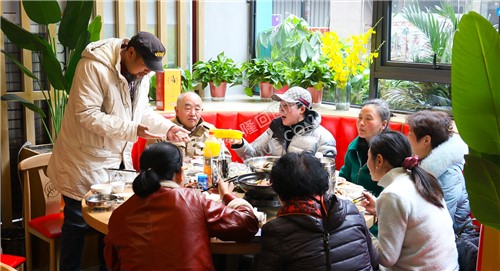 聚餐现场