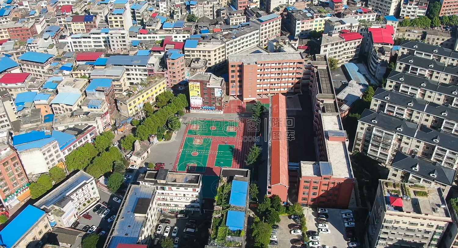 航拍学校