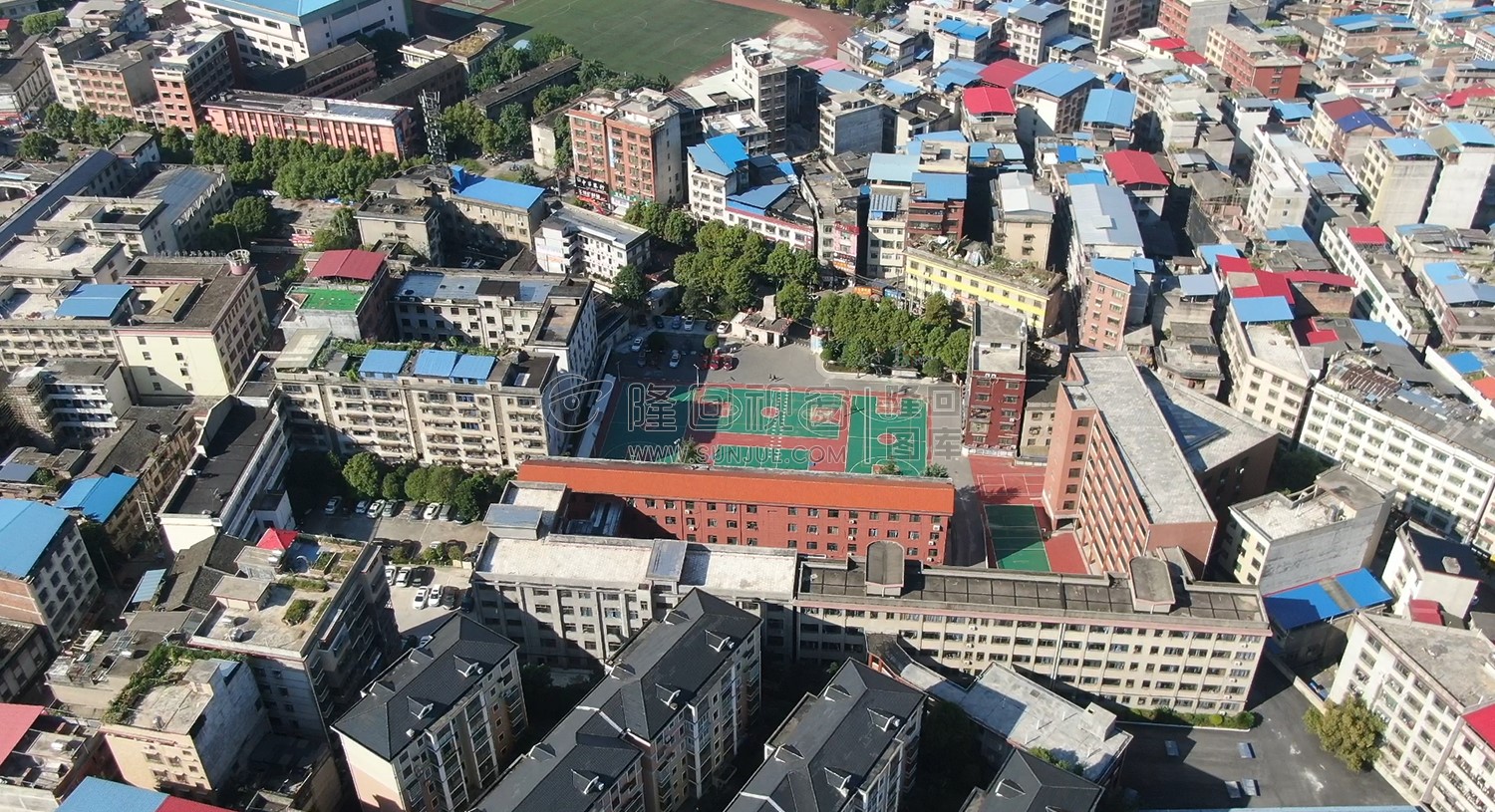 航拍学校
