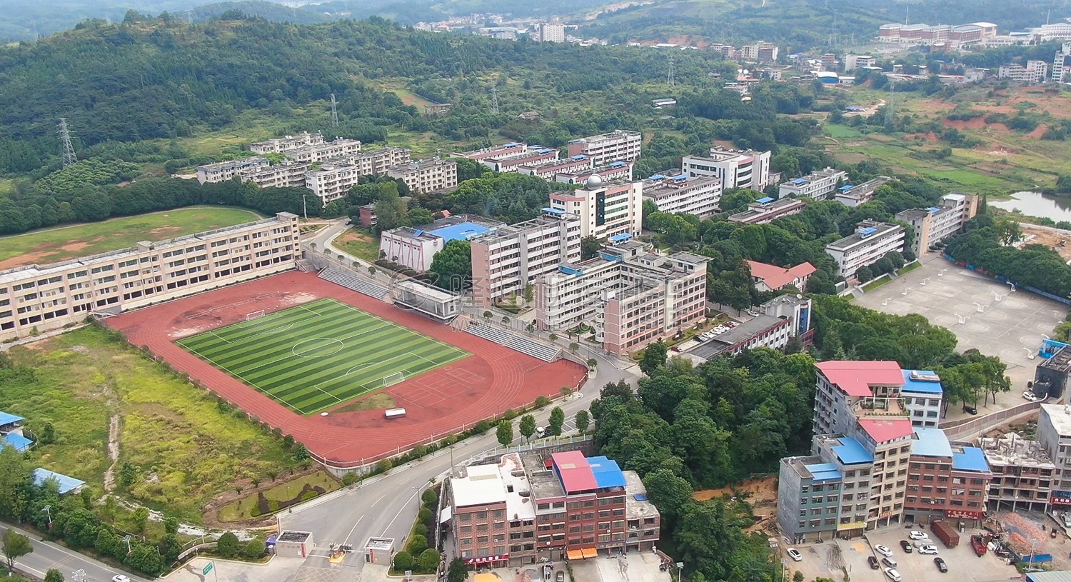 航拍学校