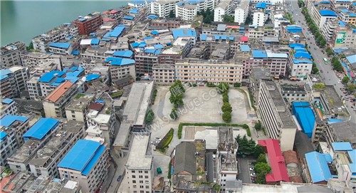航拍学校全景