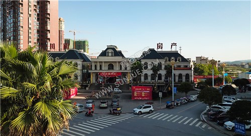 川南地产河边