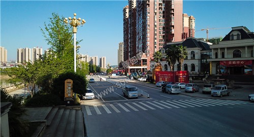 川南地产河边
