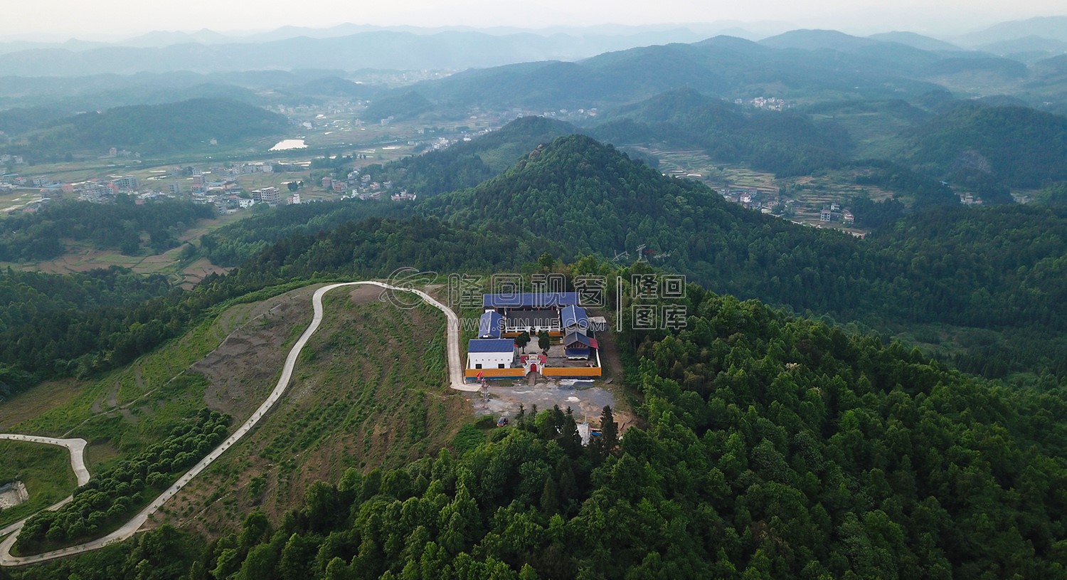 寺庙全景
