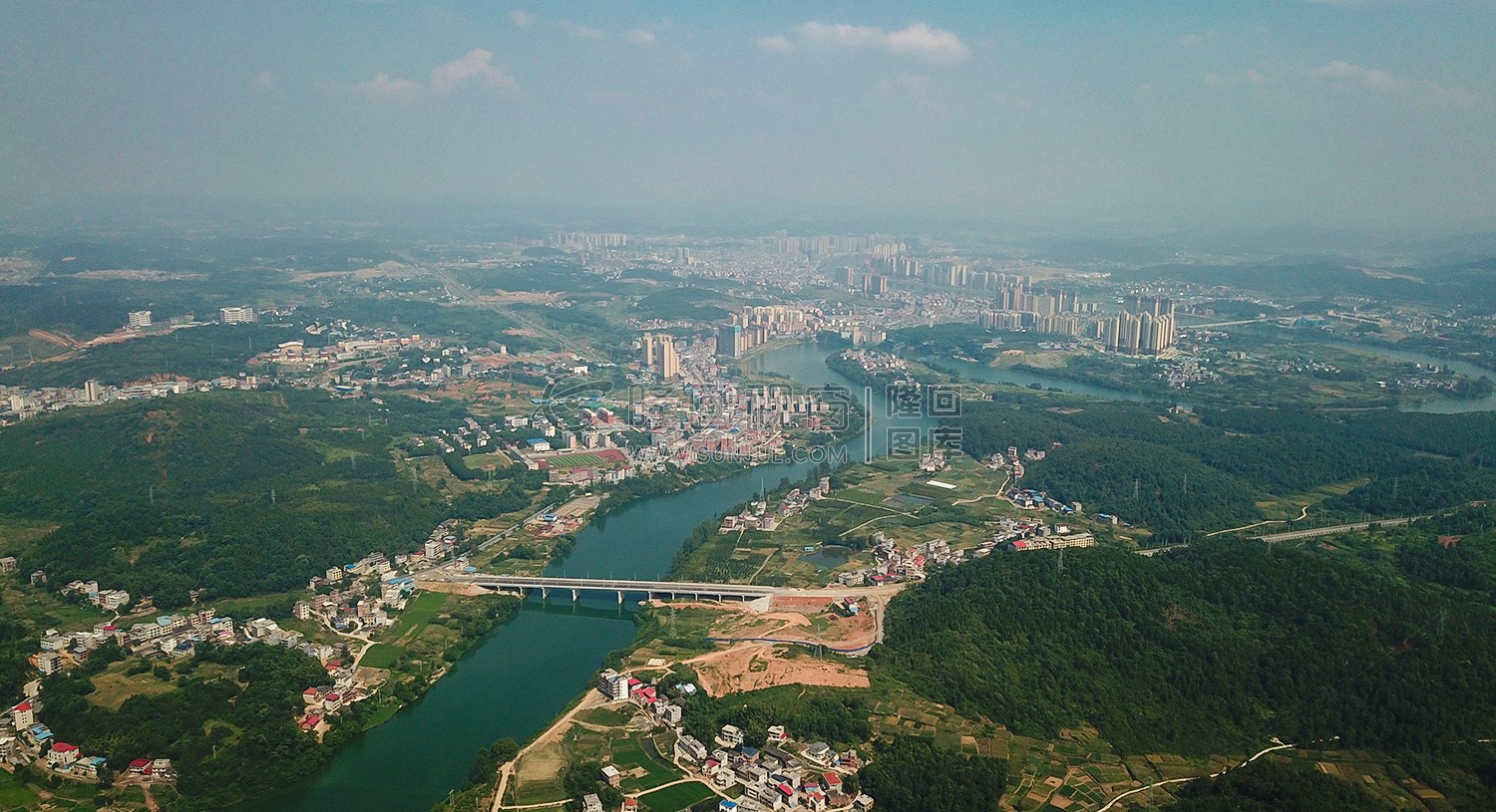 隆回县城方向
