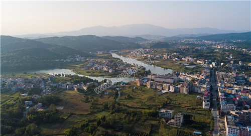 华星学校塘家山村方向