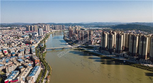 河畔风光