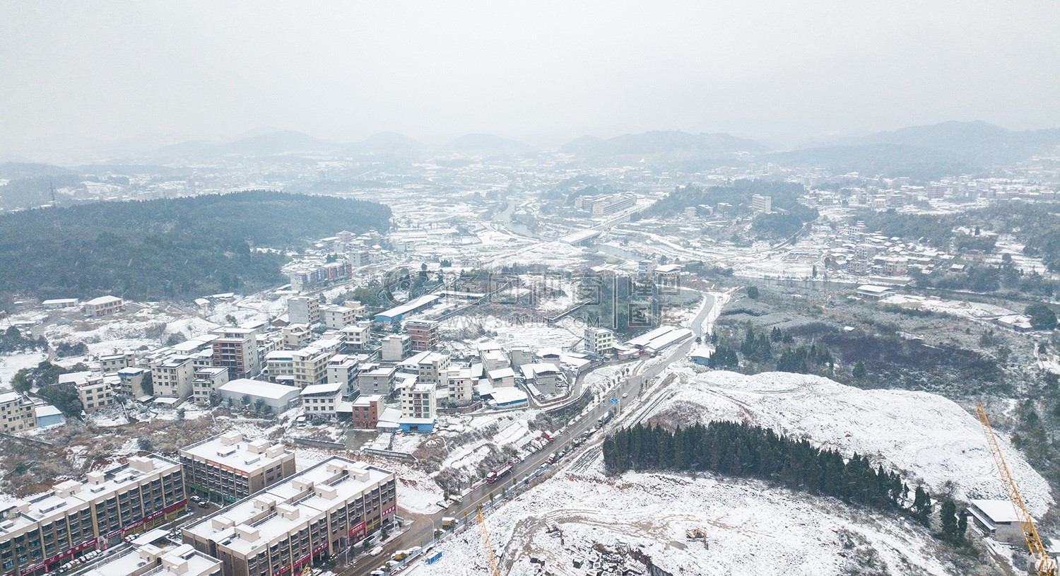 三阁司方向
