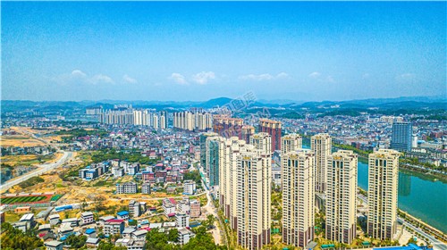 隆回江语城周边