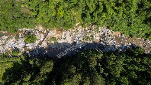 西山峡谷