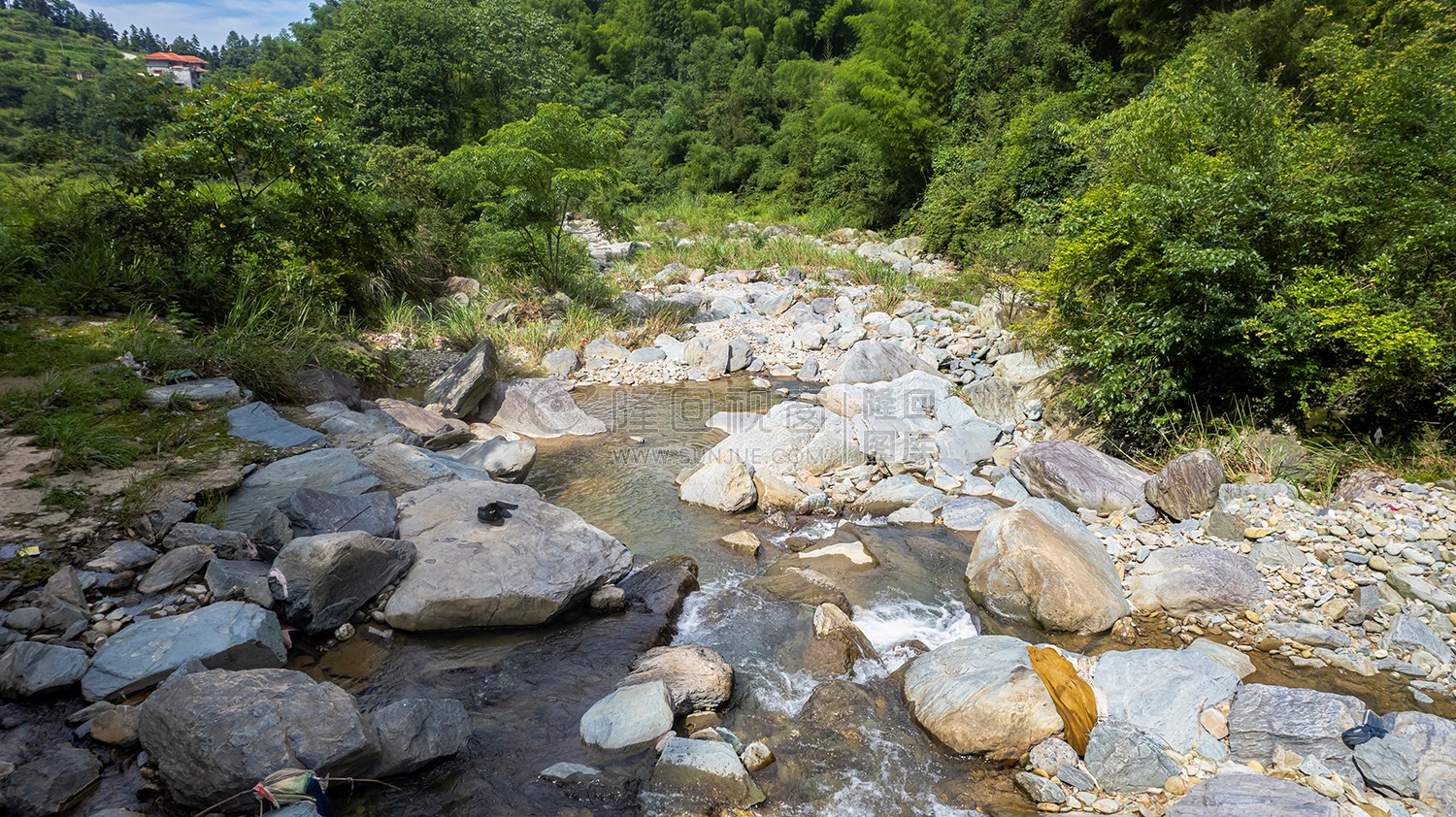 西山峡谷