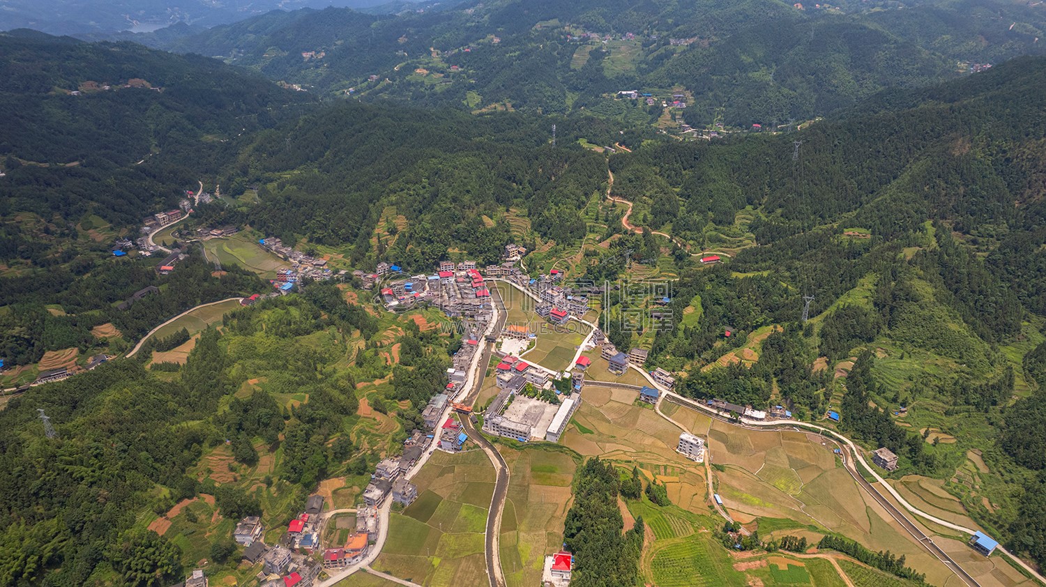西山村