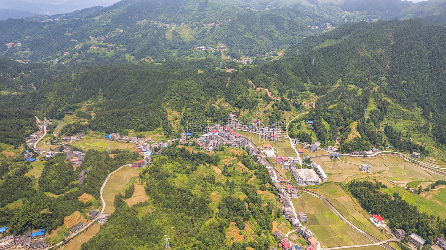 西山村