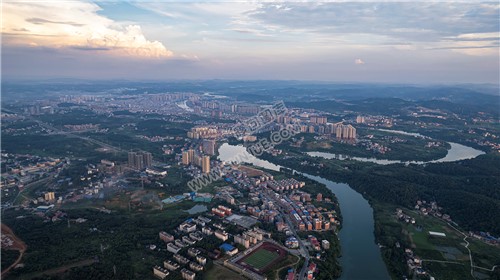 航拍隆回全景，隆回县城的全景图