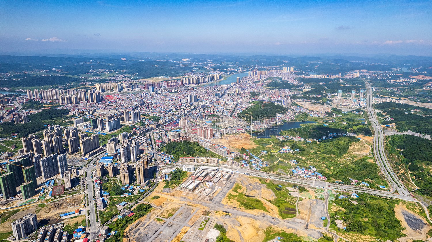 隆回城东看隆回全景