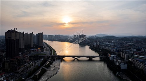 隆回夕阳，赧水河畔的县城风景
