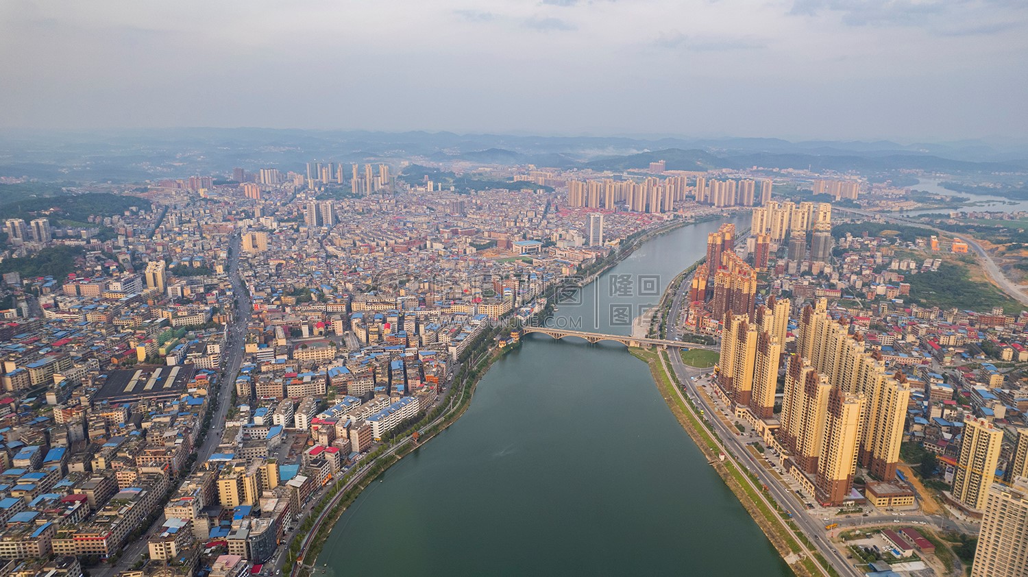 隆回夕阳，赧水河畔的县城风景