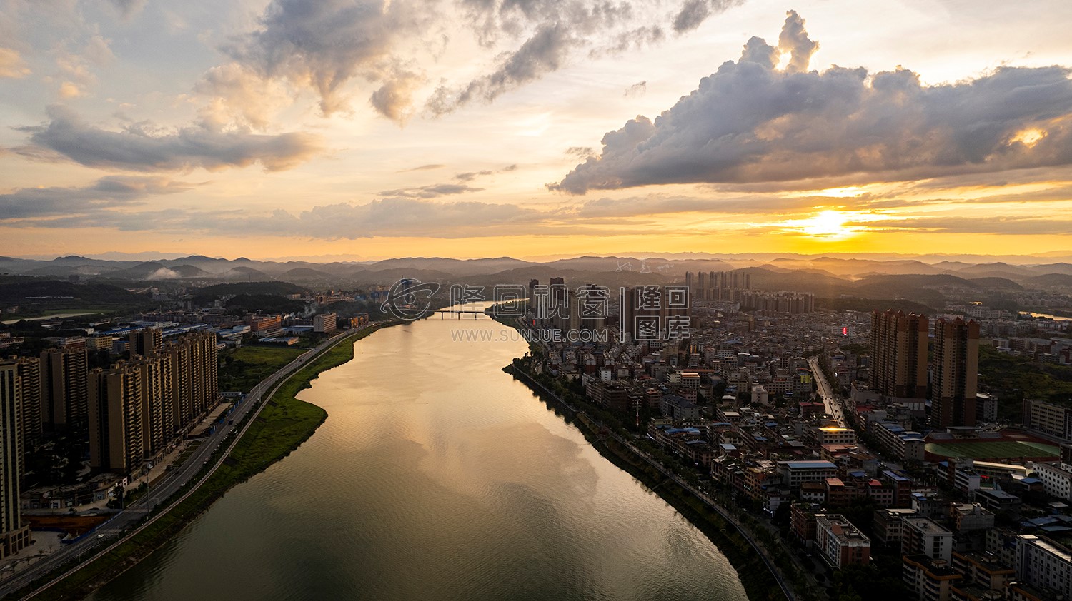 隆回大桥周边金色夕阳