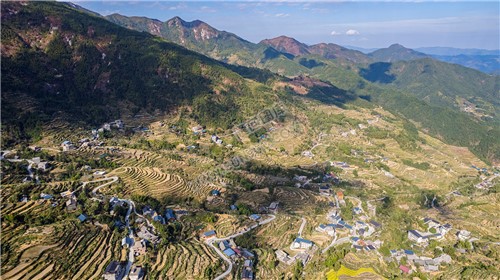 白水洞村