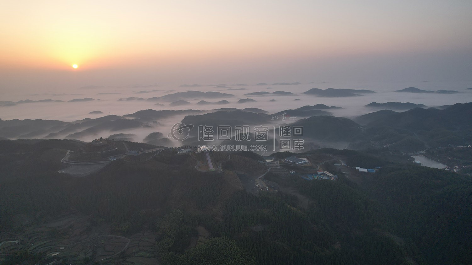 乡村的早晨，荷田玖鹅水厂航拍