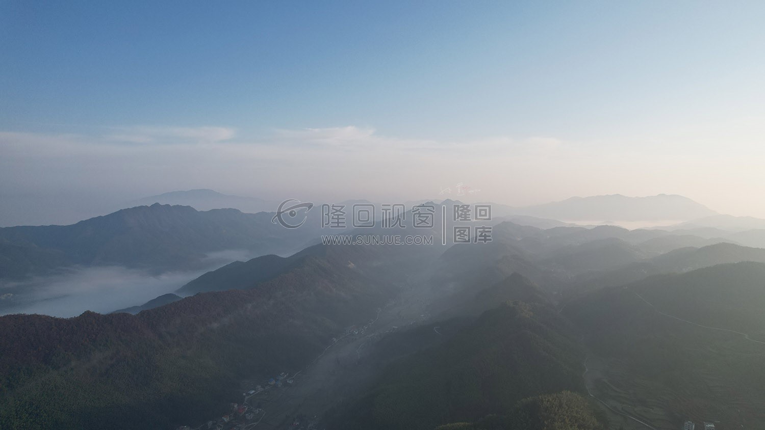 乡村的早晨，荷田玖鹅水厂航拍