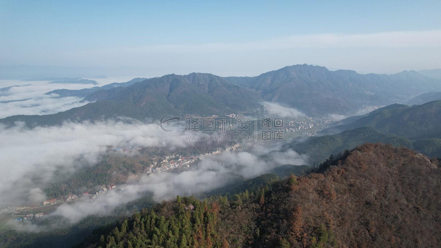 乡村的早晨，荷田玖鹅水厂航拍