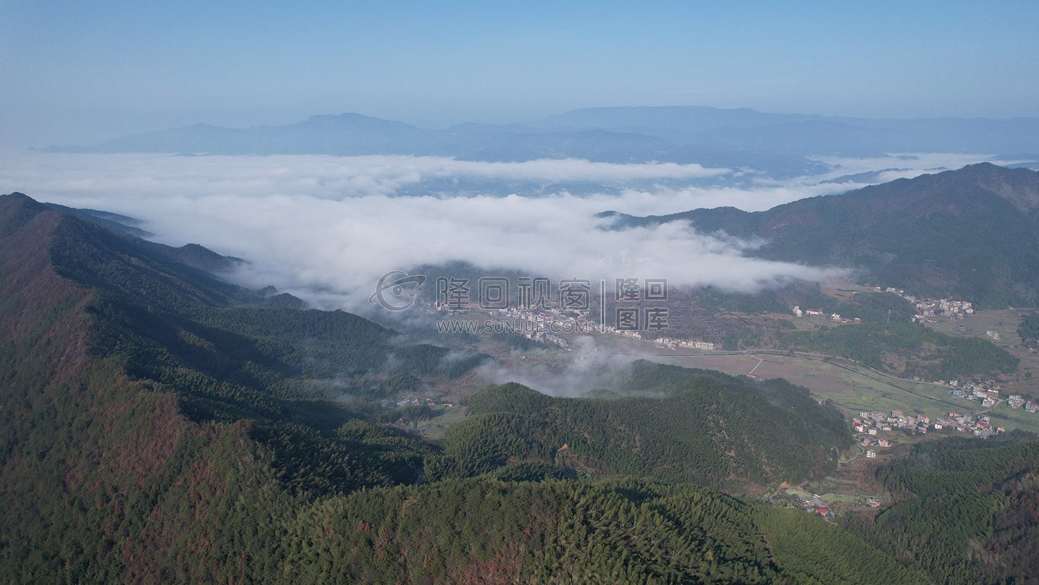 乡村的早晨，荷田玖鹅水厂航拍