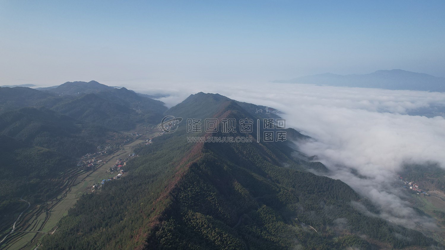 乡村的早晨，荷田玖鹅水厂航拍