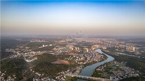 隆回县城全景