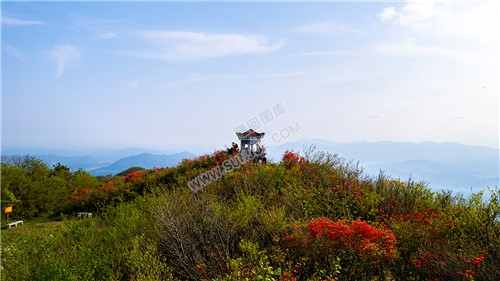 十重大界，一脚踏三县