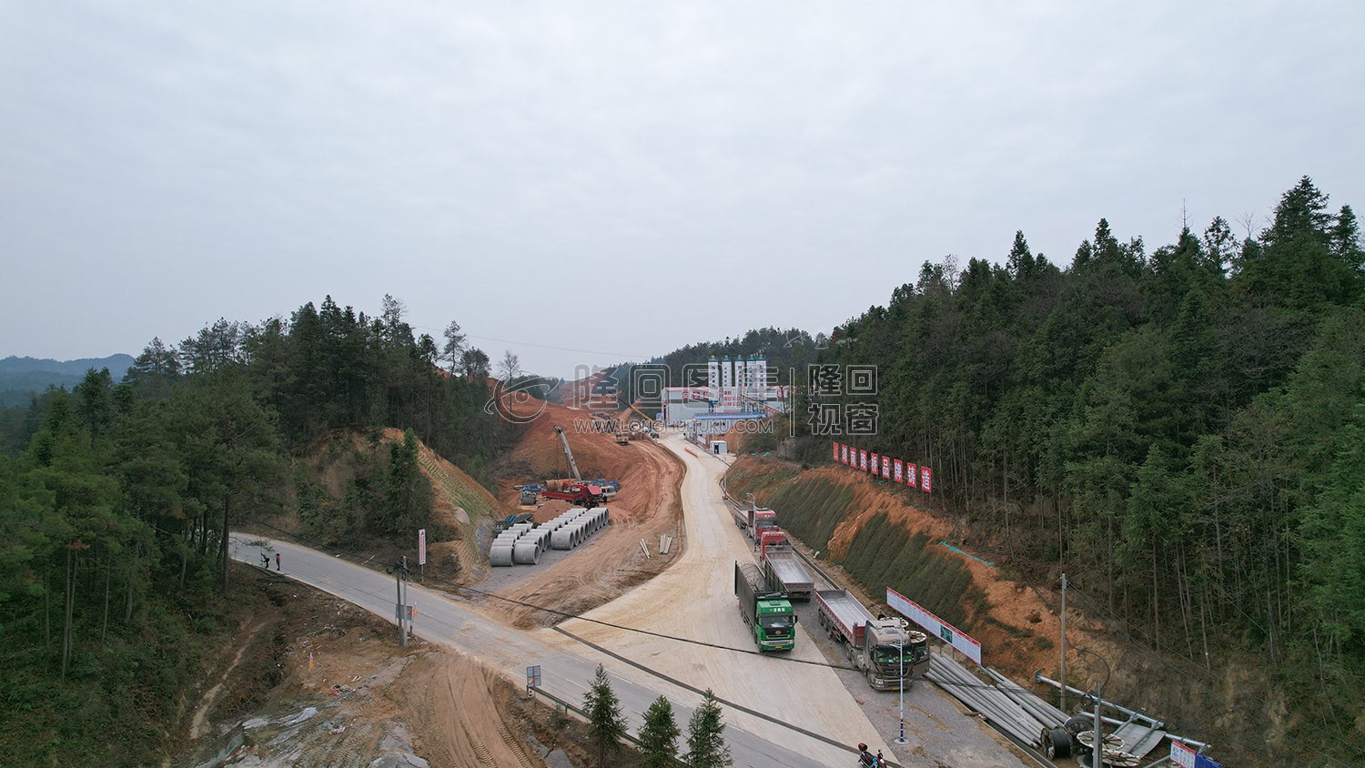 新新高速金石桥互动，建设中