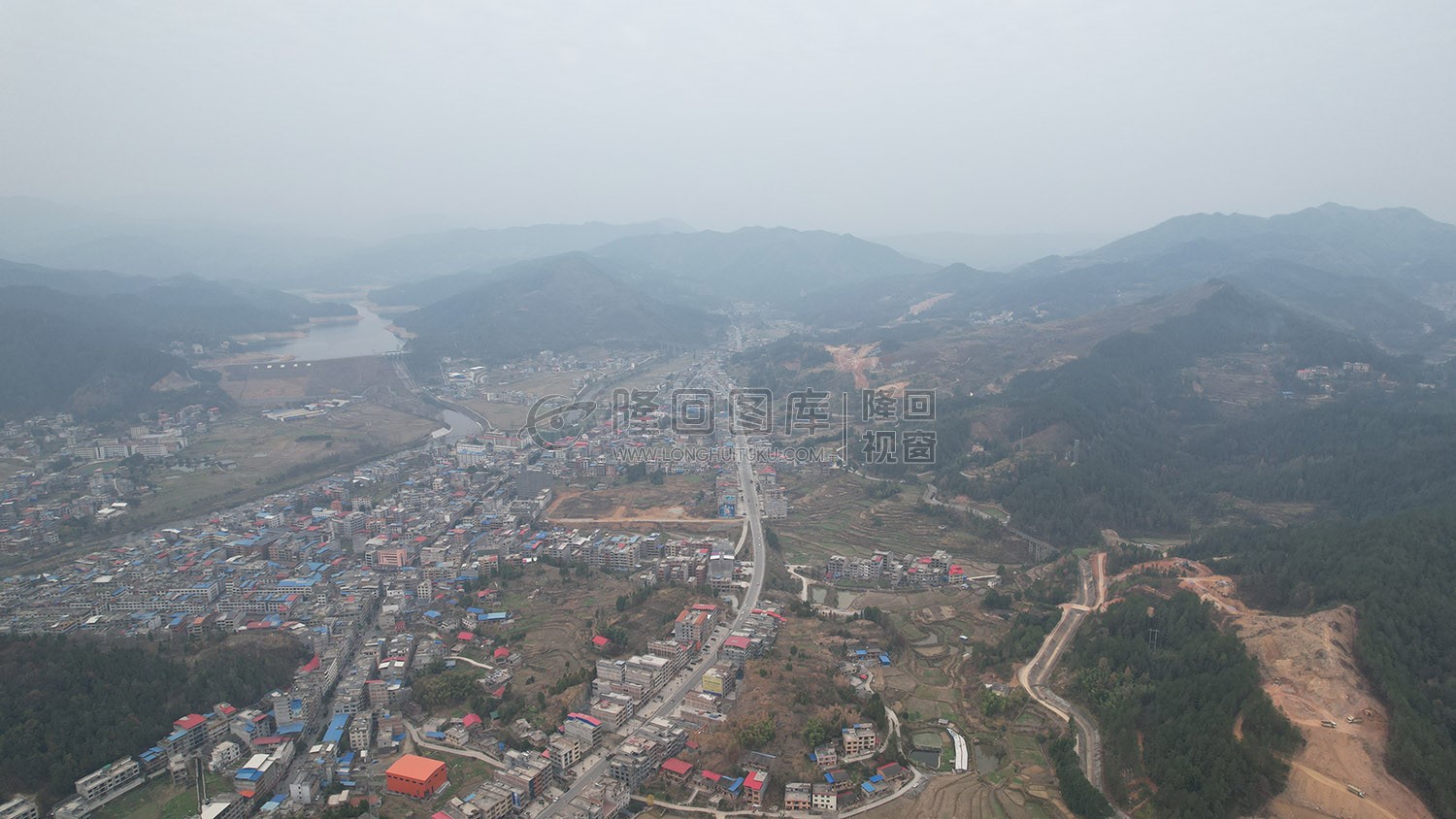 水库方向