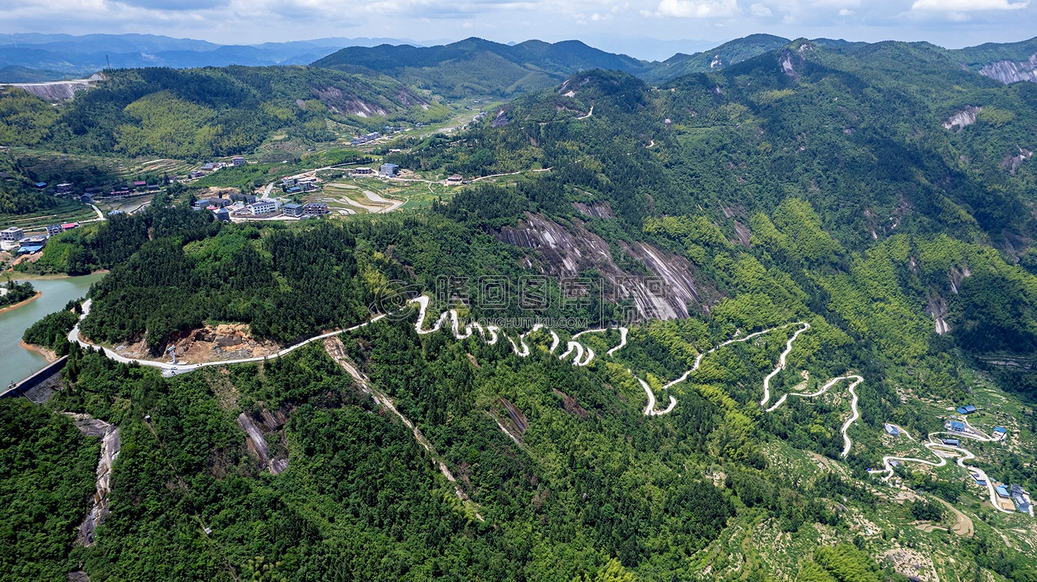 白水洞36拐公路-红军精神路