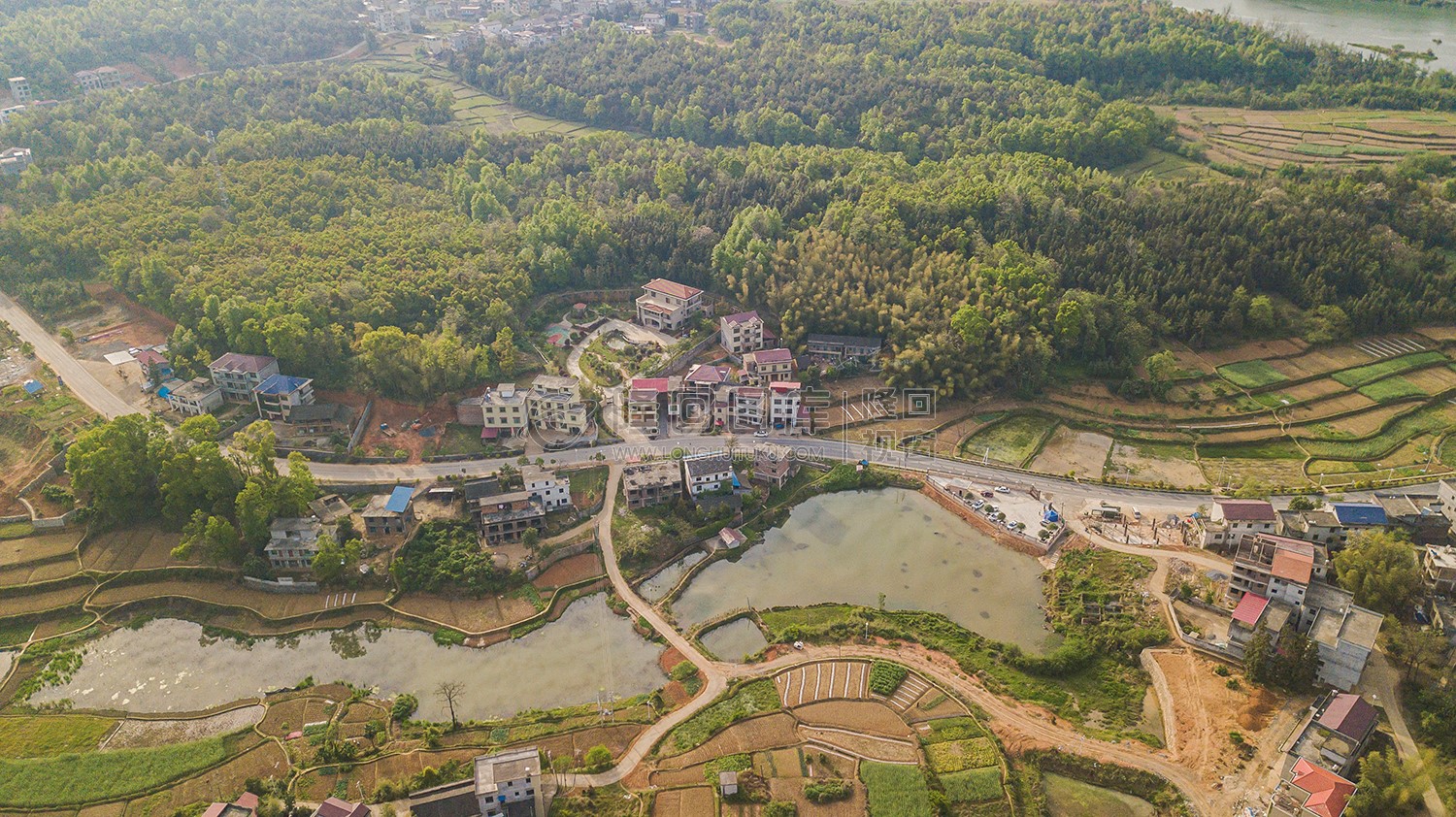 红星村