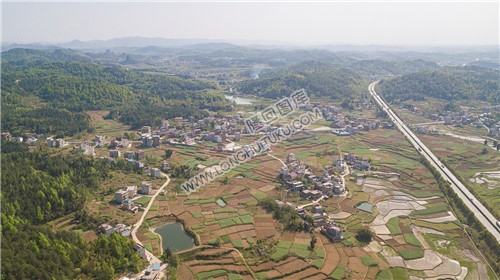 红旗村