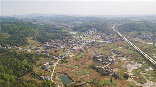 红旗村
